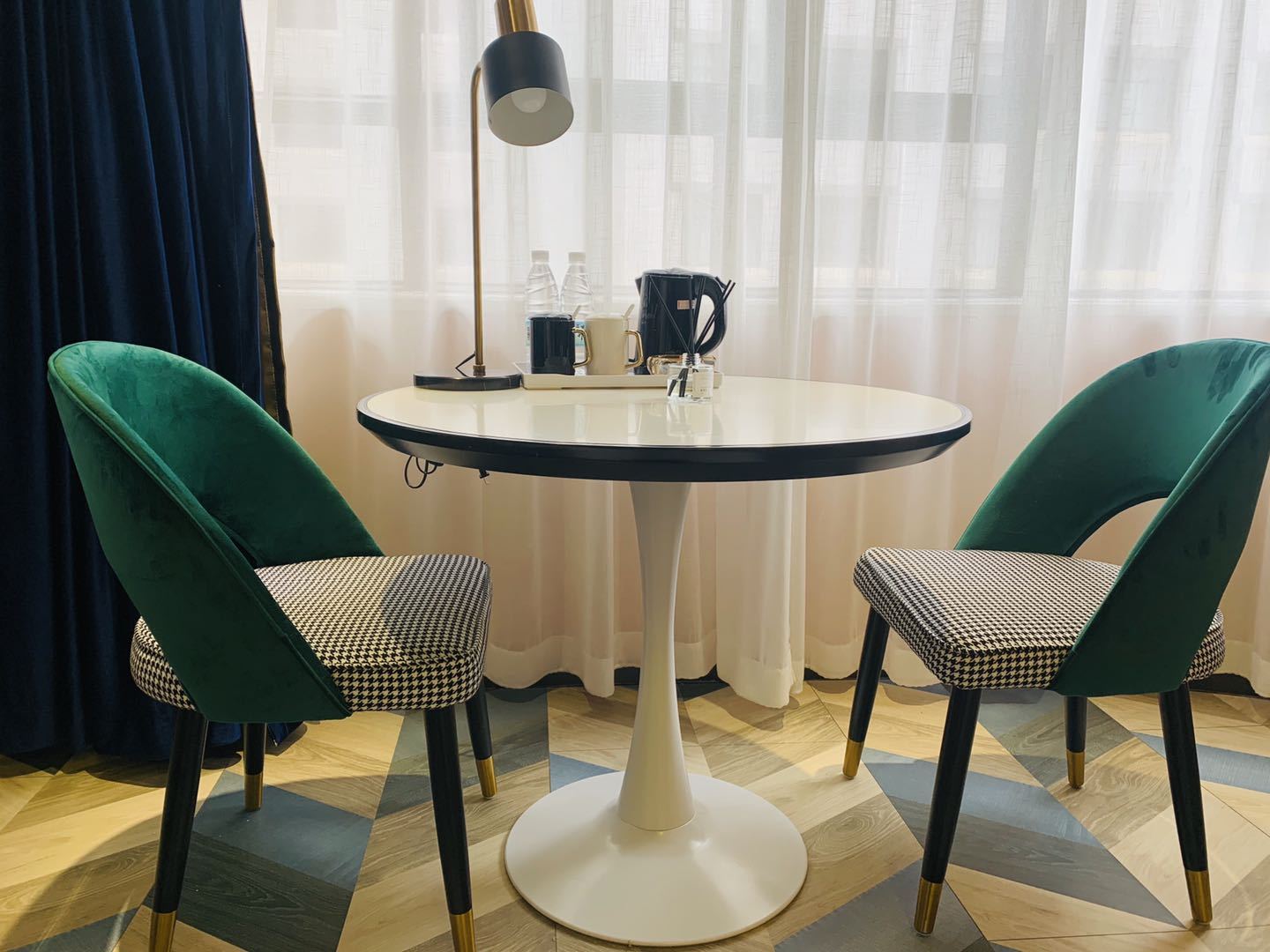 柔光情侶大床房（空調|智能客控）