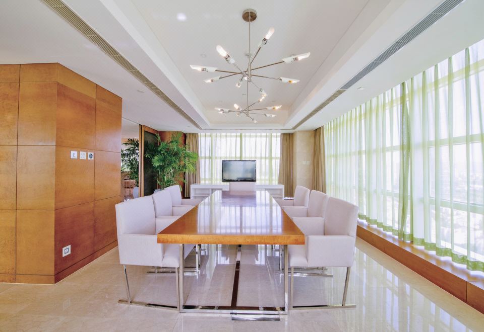 双卧世界之窗景观总统套房