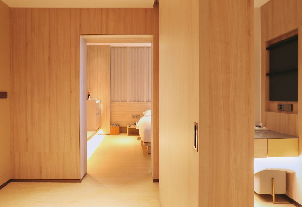 禅意家庭双床房（静谧禅意+可投屏+智能镜+零压床）