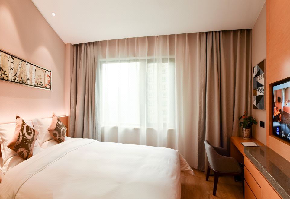 Kingkylin Club HotelBusiness Queen Room