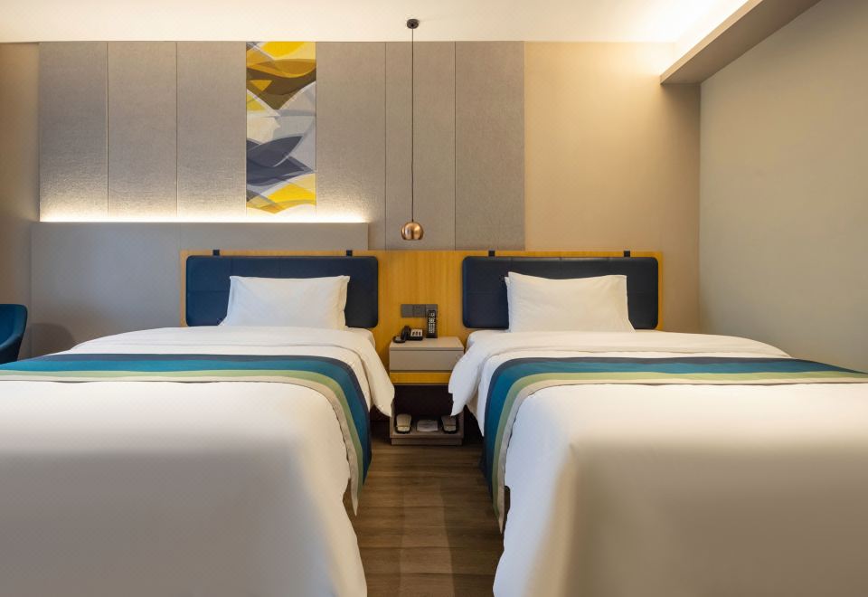 Homeinn Selected Hotel (Yibin Changning High-Speed Railway Station)Superior 2-bed Room