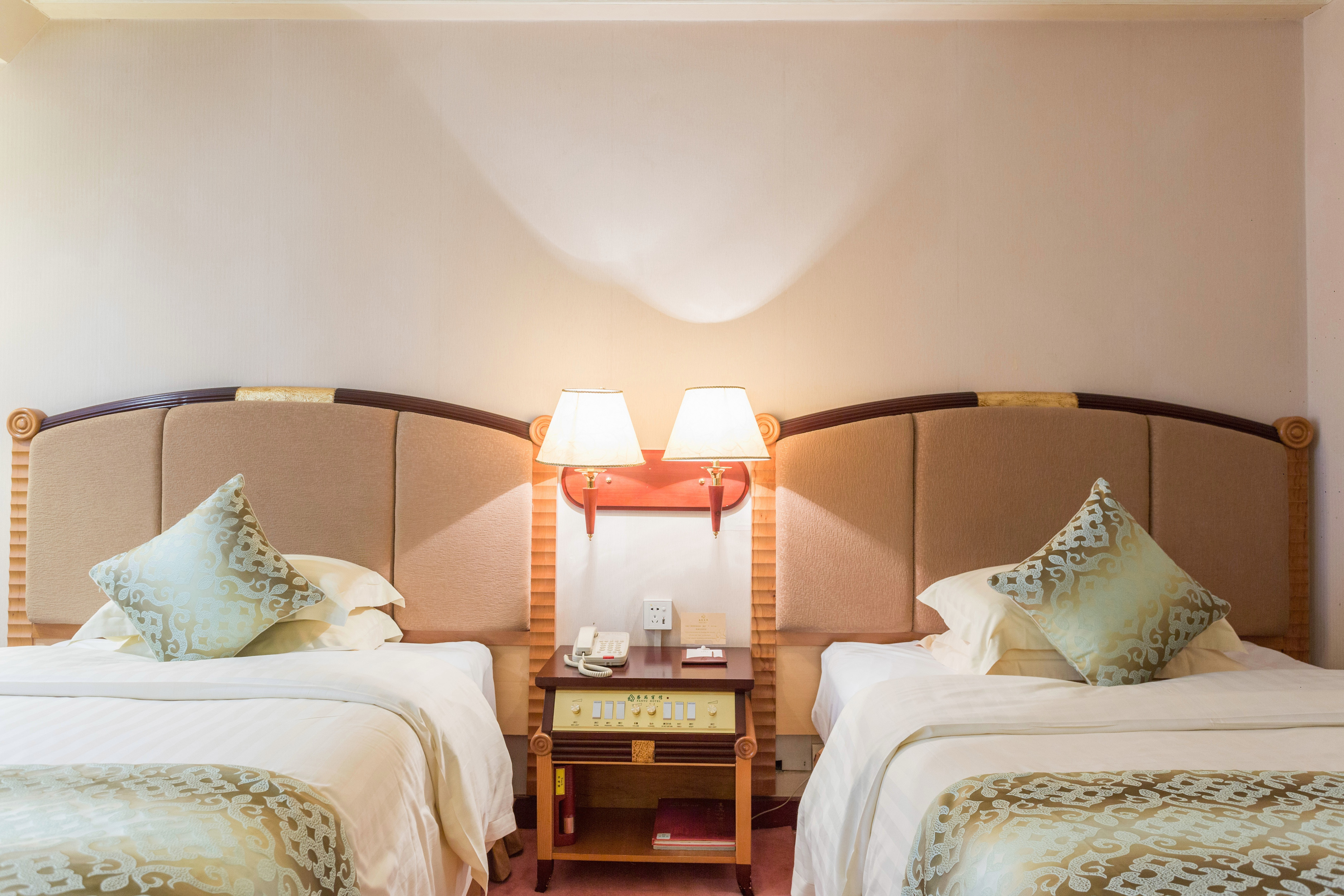 联谊楼标准双床房