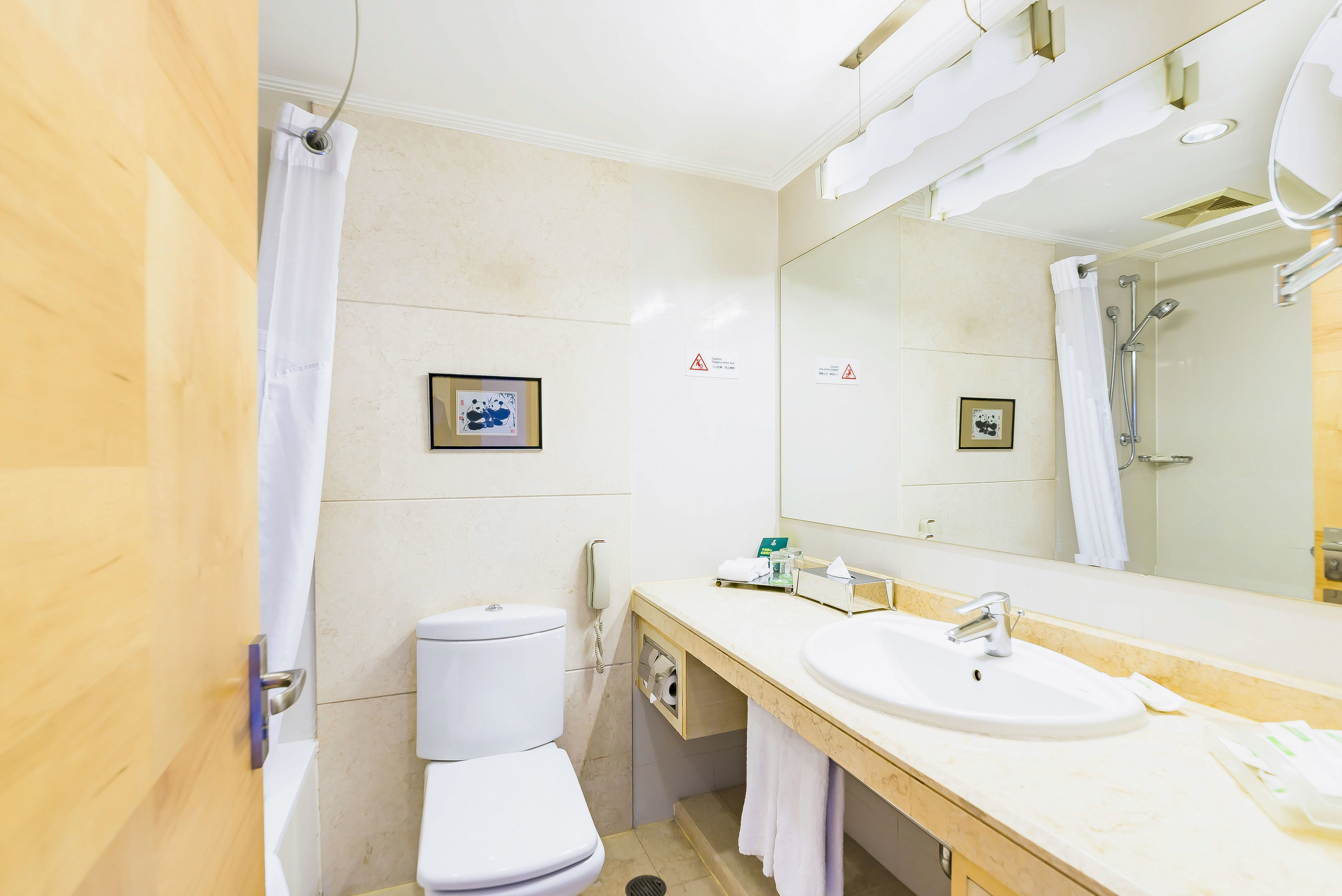 Holiday Inn Beijing Temple of Heaven豪华房大床