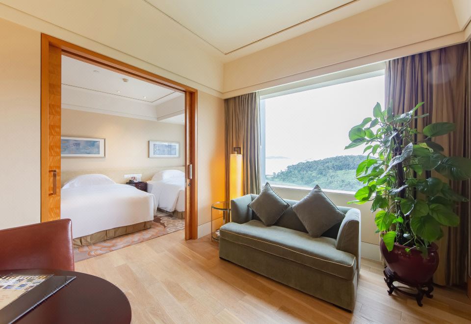 Nansha Grand Hotel Deluxe Mountain-view Twin Room