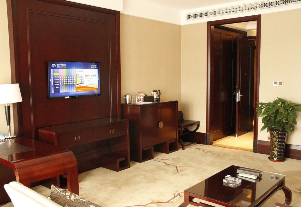 Kaiyuan Suite