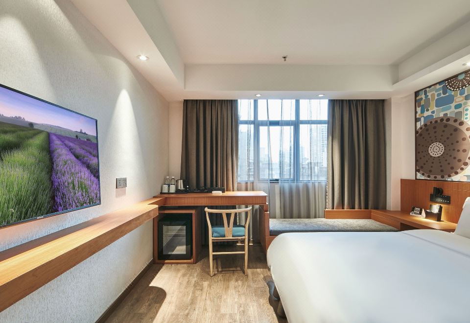 Insail Hotels Dongshankou Subway Station GuangzhouDeluxe Queen Room