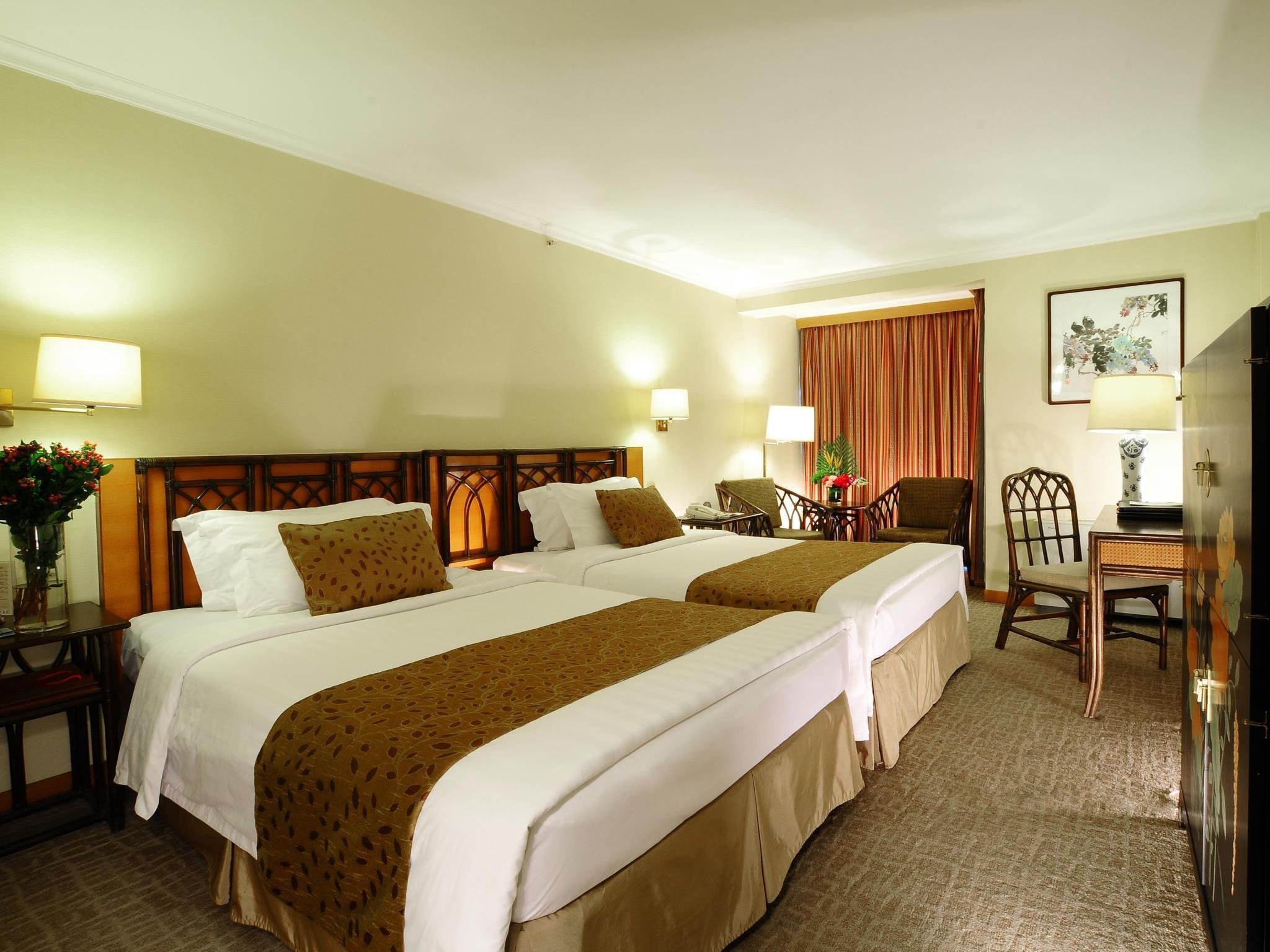 欢乐湖景家庭房