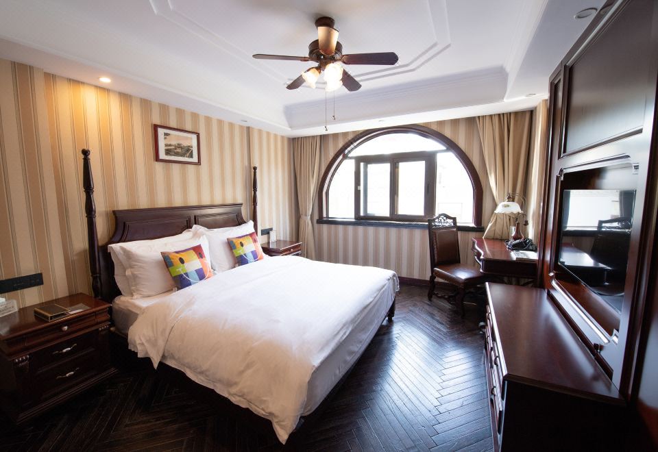 Hangzhou The New HotelHe Zhuang Garden View Double Bed Room