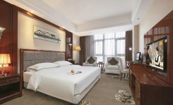 Vienna Hotel Xinyang Pingqiao Century Plaza Store