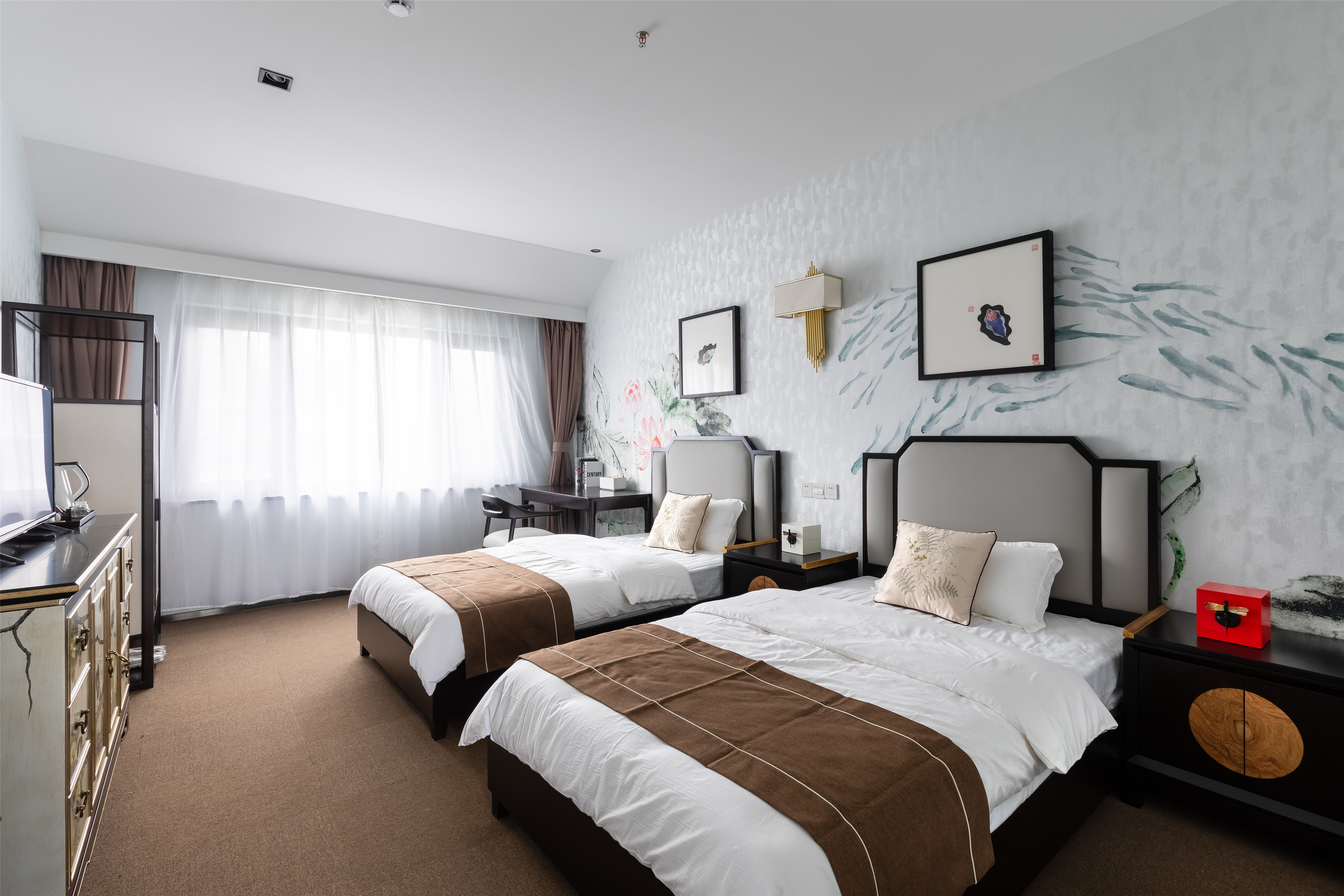 沉香文艺双床房【舒软沙发+办公桌椅+乾湿分离】