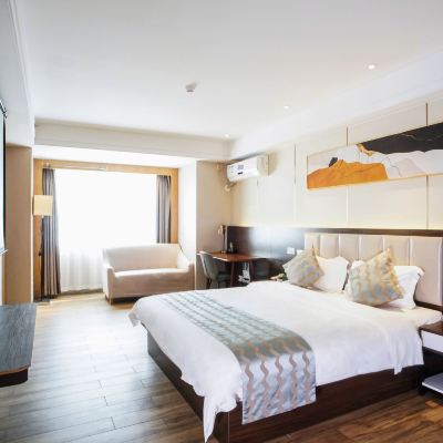 IMAX影音·尊享大床房「超大空間+帶窗衞生間+舒適深眠」 漫麗·影院酒店（海口日月廣場店）優惠