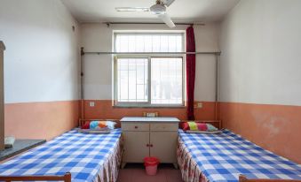 Yantai Dongxing Hostel