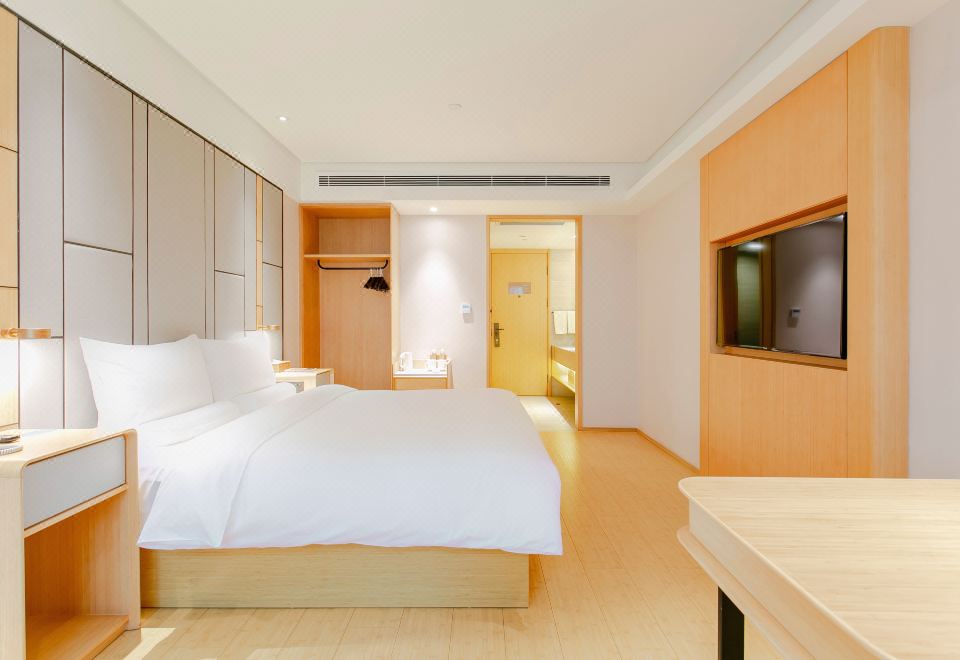 JI Hotel (Chengdu Taikoo Li Binjiang Road) Business Queen Room