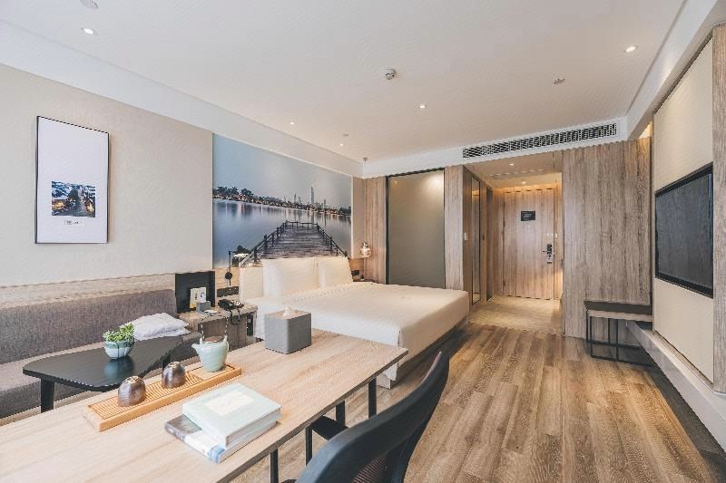 Atour Hotel (Xianlin Avenue, Jinma Road)高级大床房（普兰特床垫+亚朵记忆枕）