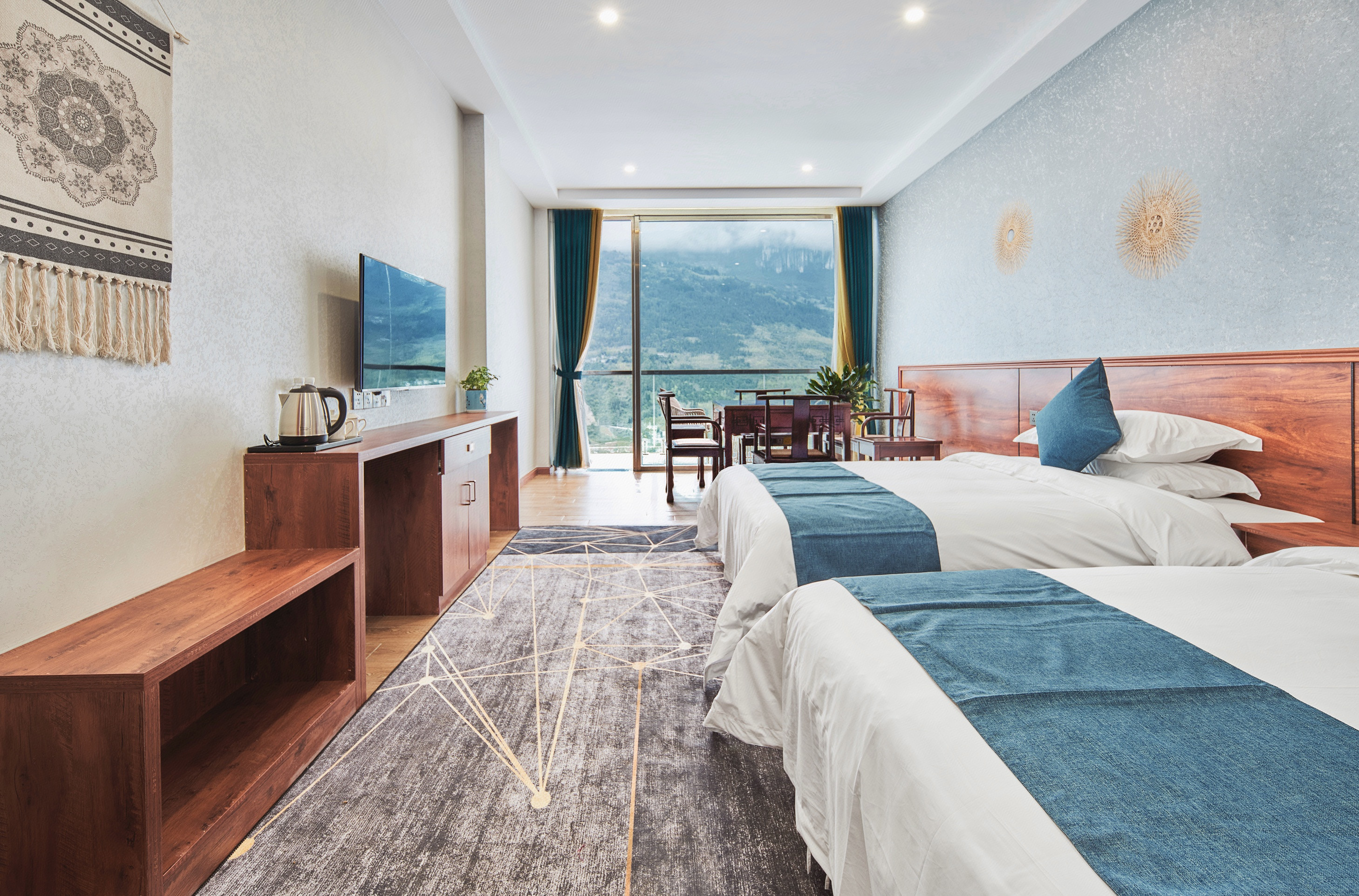 豪华山景国粹房