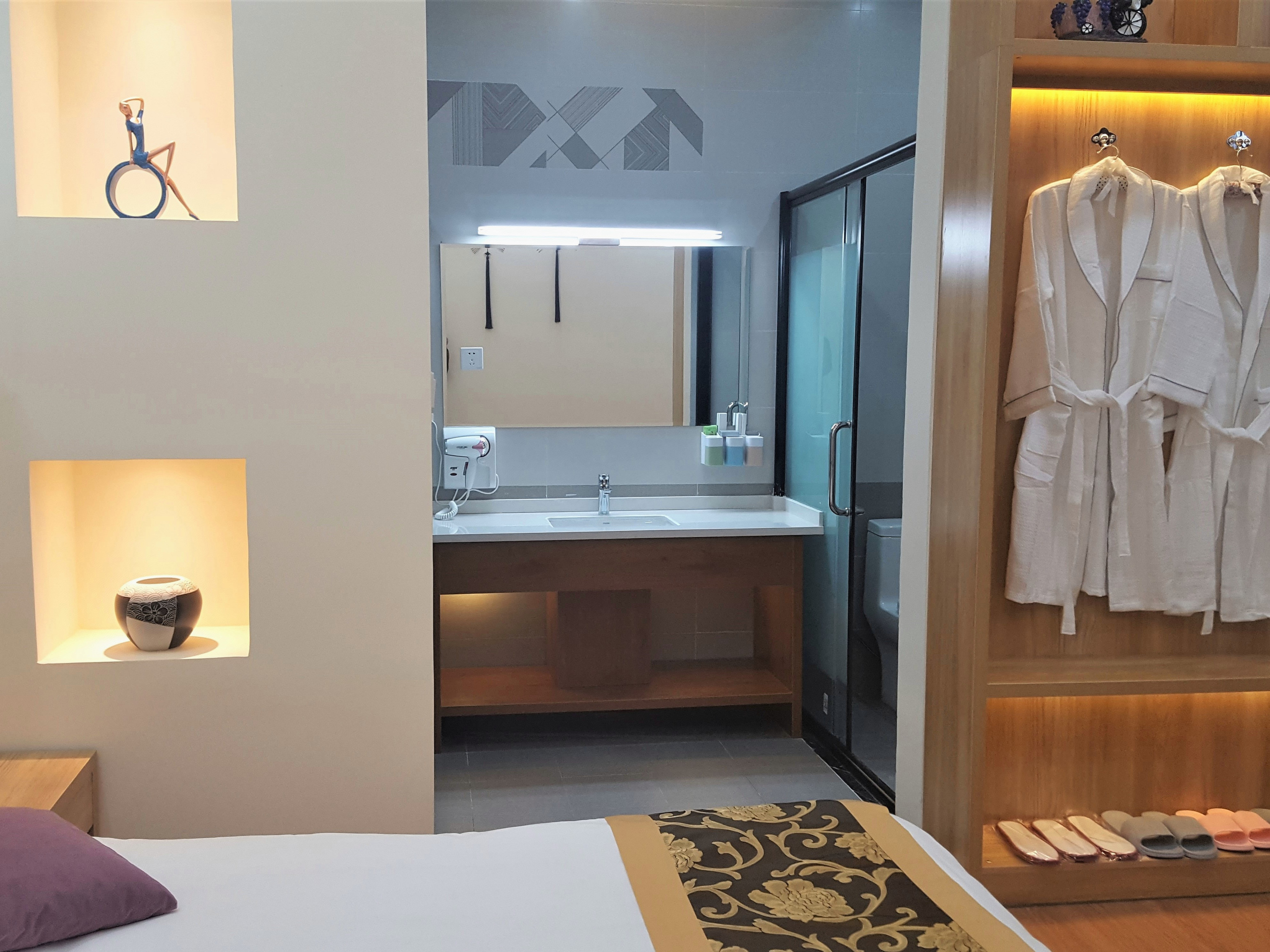 温馨家庭親子房（102）