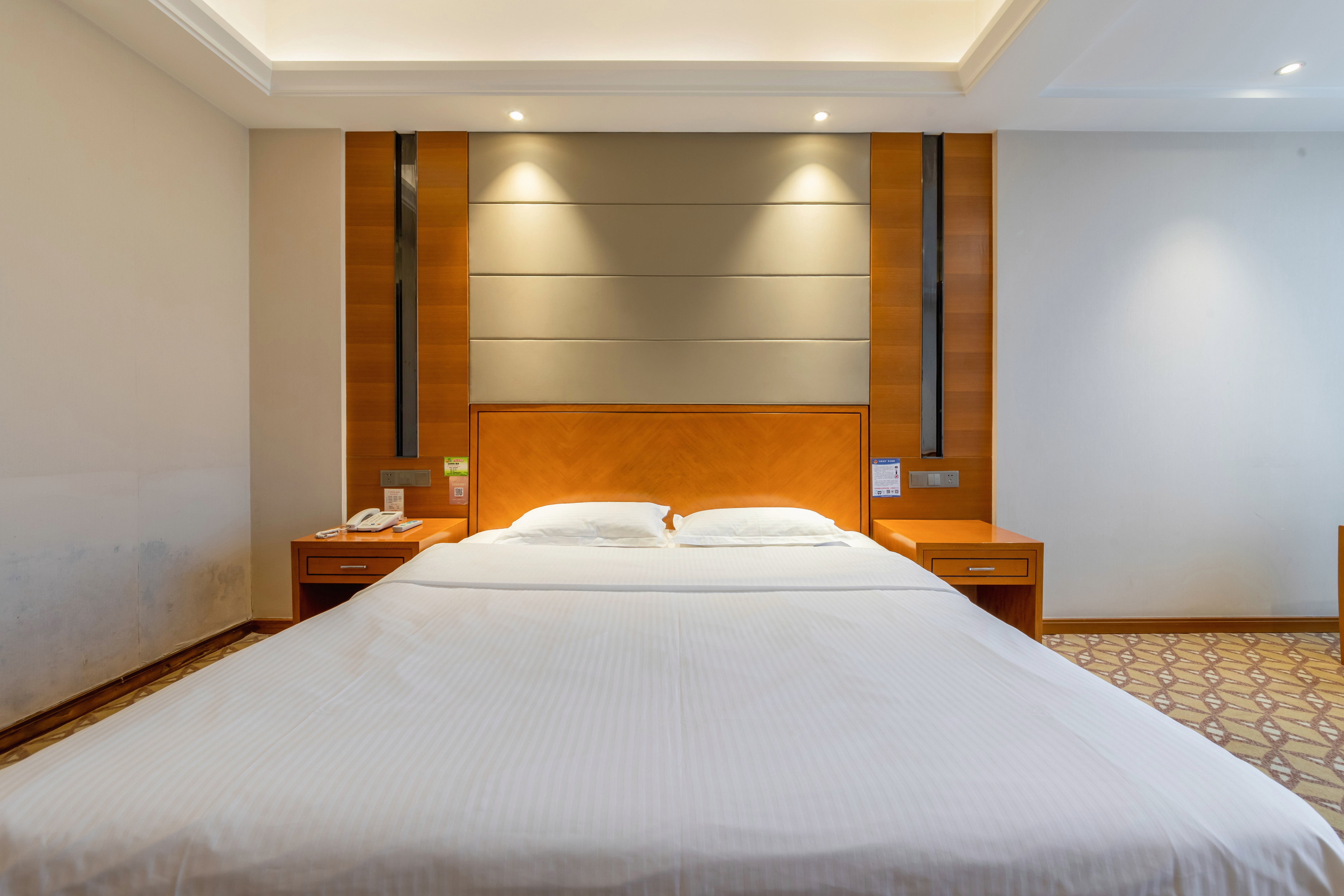 商务楼豪华大床