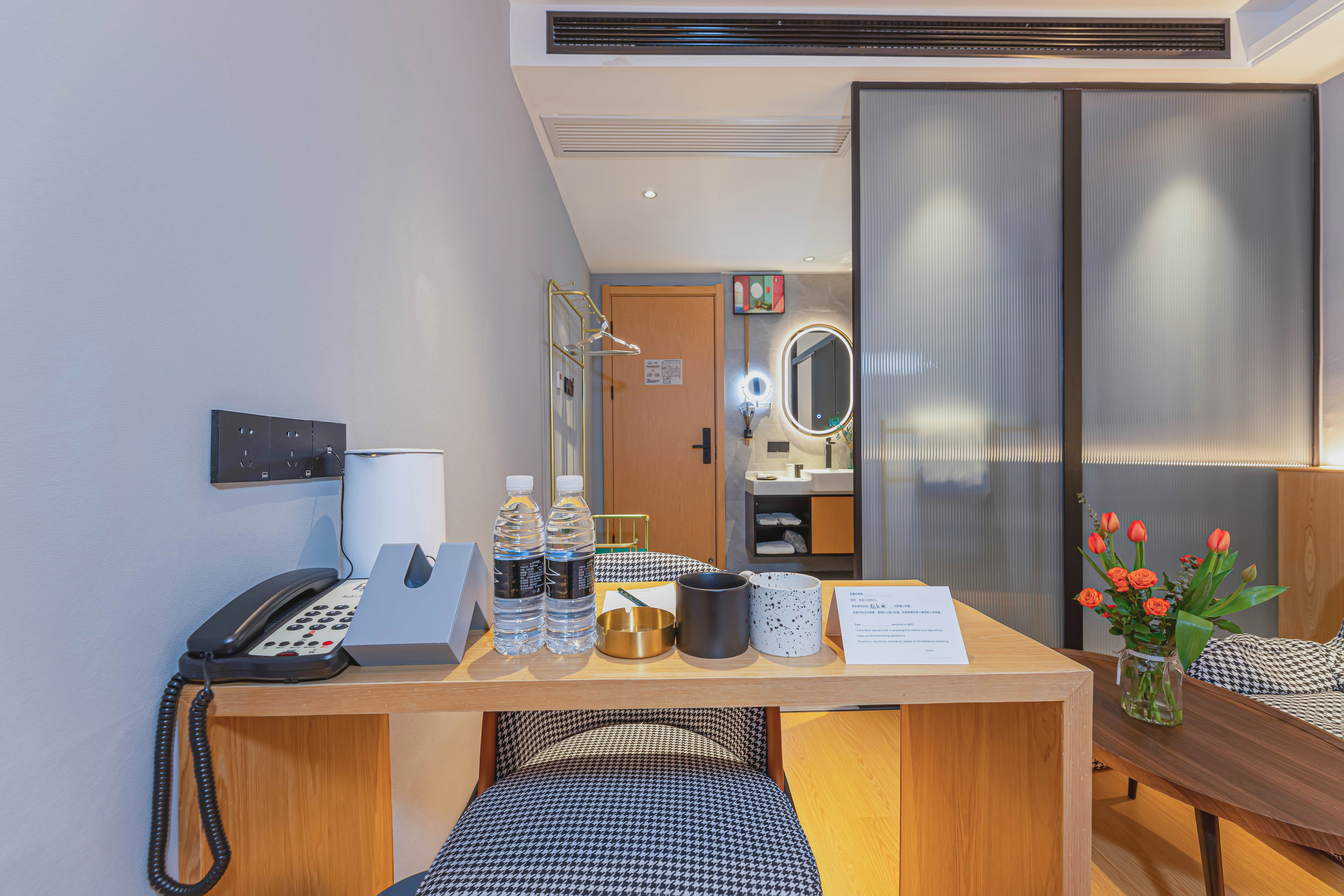 和式大床房（VIP悦享追剧+恒温智能马桶+禅意乳胶床垫）