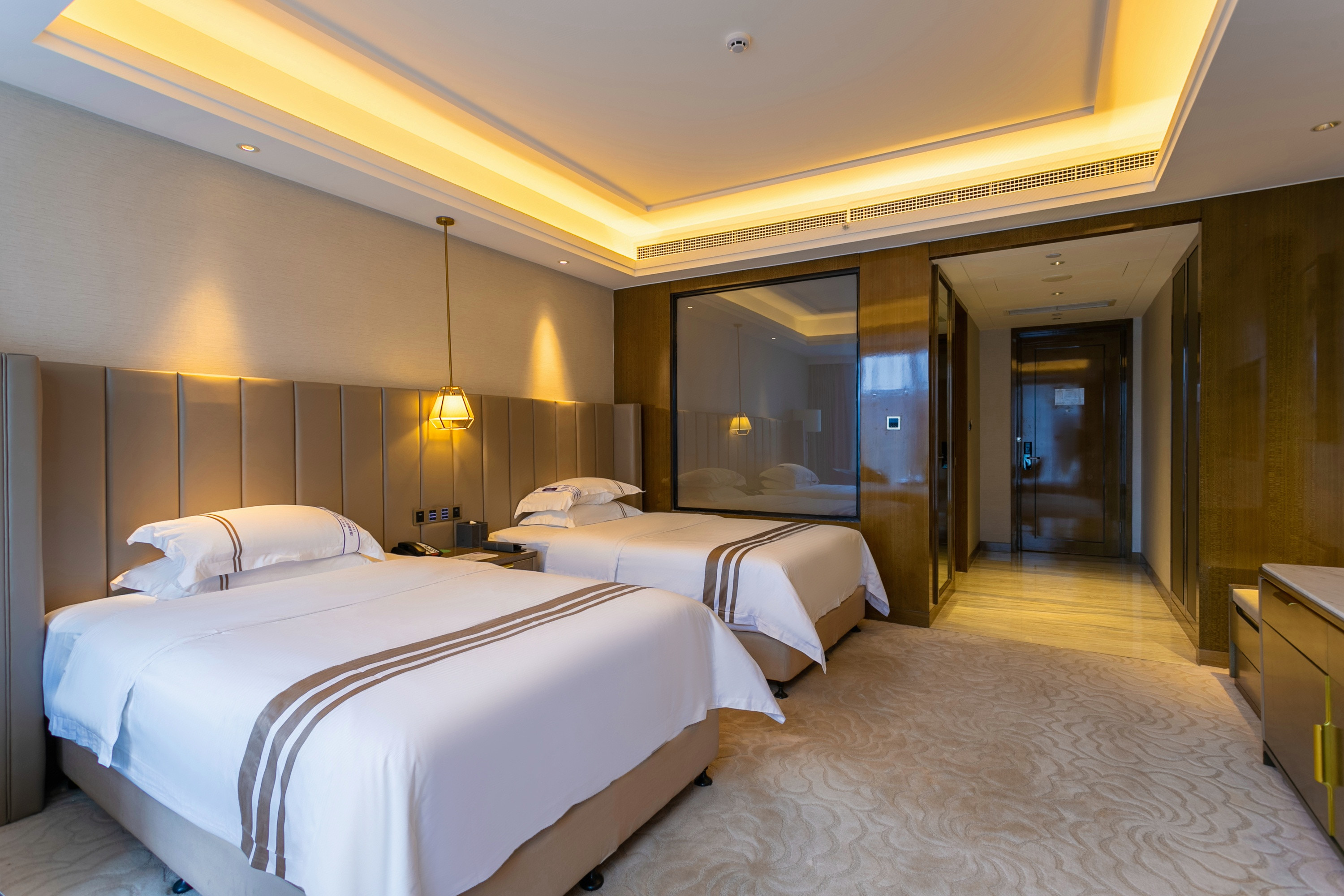 豪华城景双床房