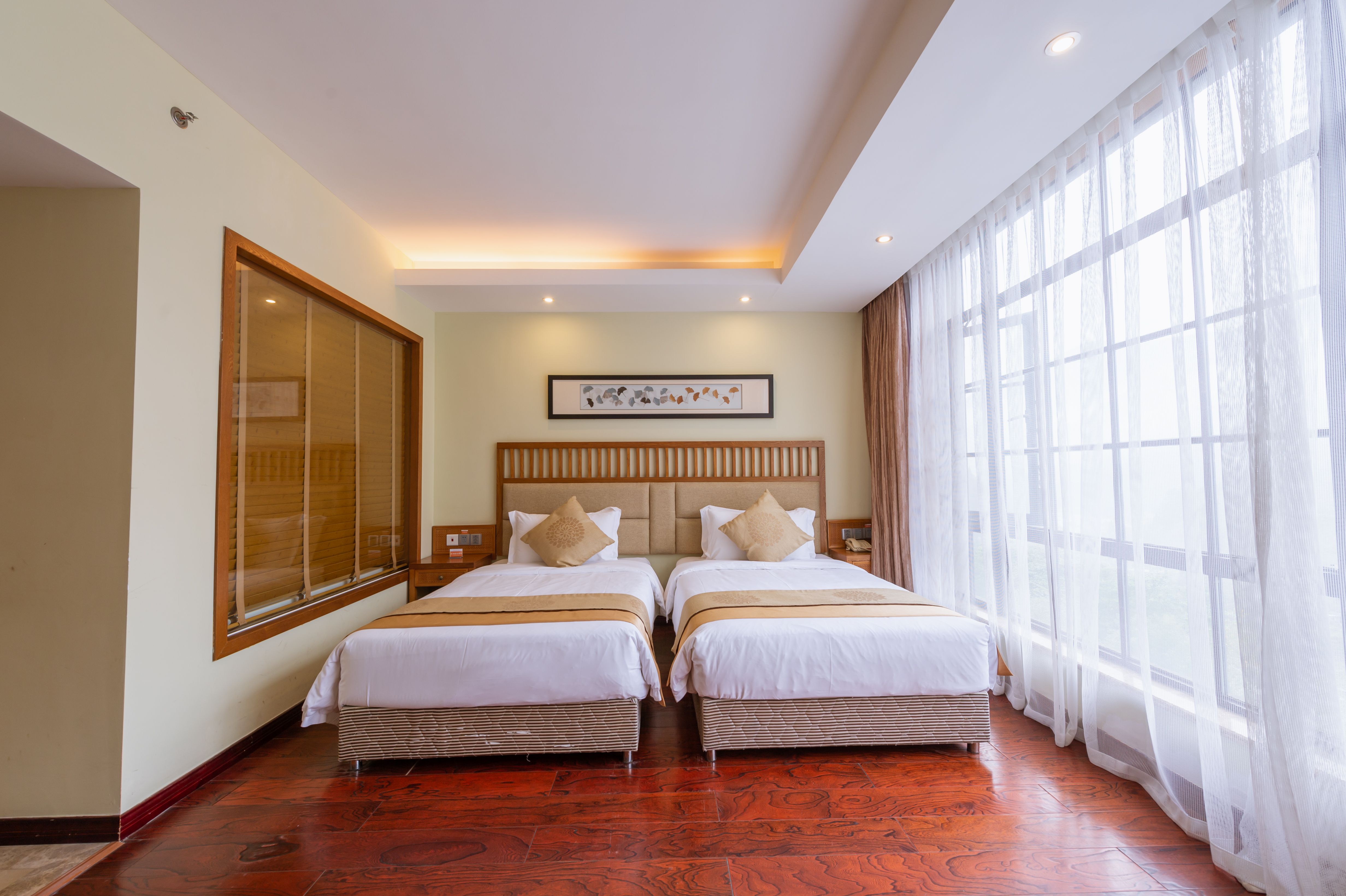 豪华河景双床房