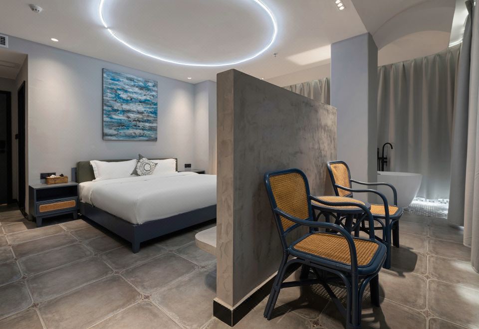 江景浴缸大床房（揽景落地窗+解压深泡浴缸+暖气加持）