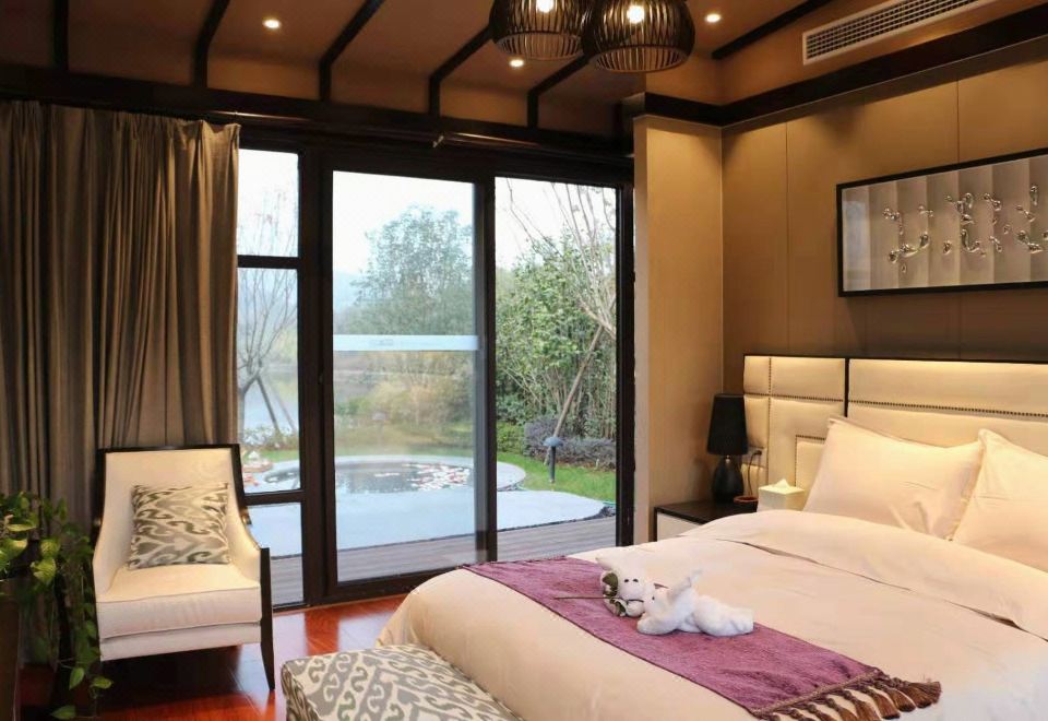 庭院私汤大床房