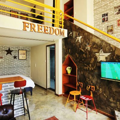 相伴複式家庭房 哪裡那裡海岸精品客棧（三亞大東海店）優惠