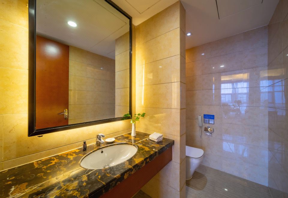 行政公园江景套房