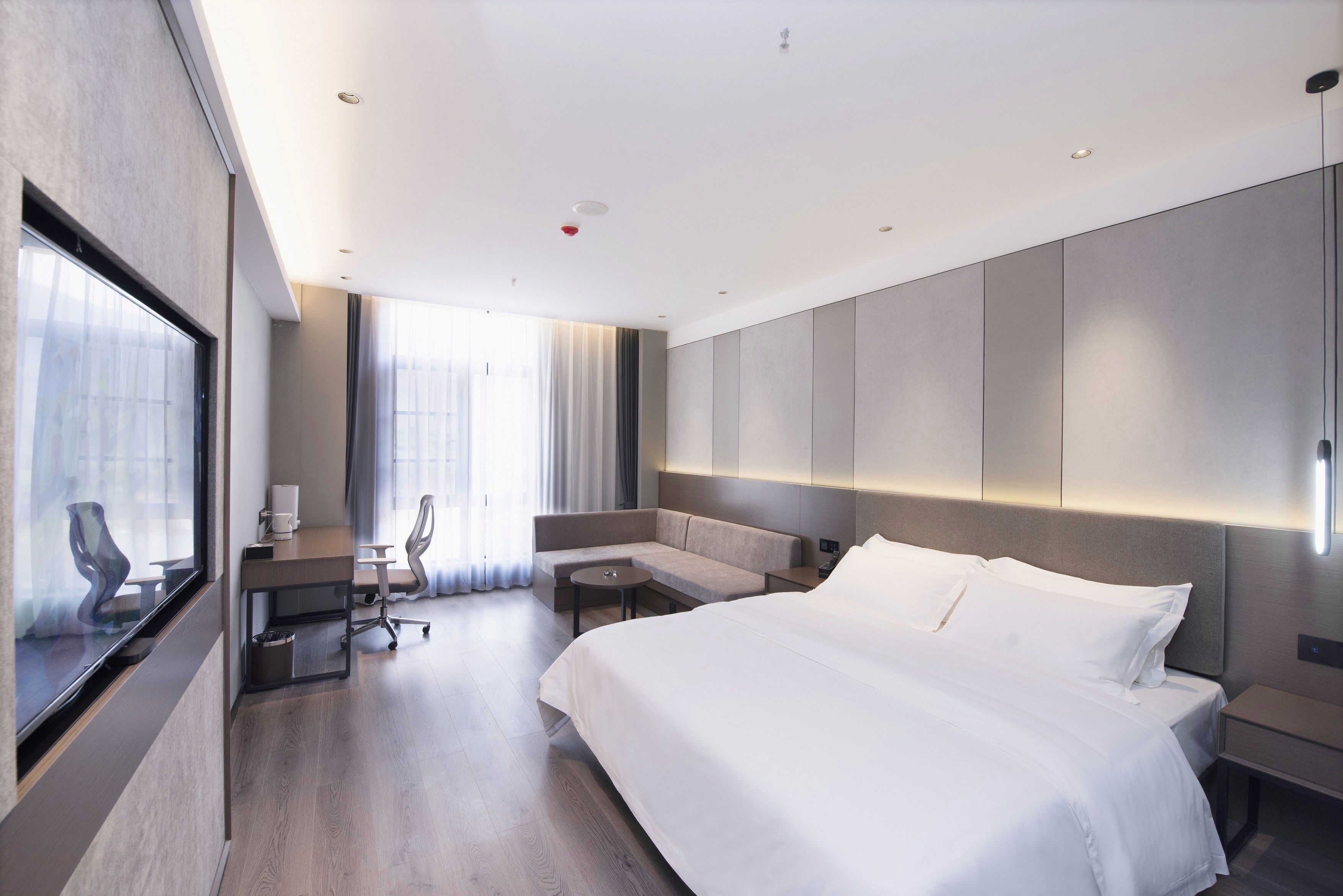 豪华大床房（智能加湿器+品质床品+乾湿分离）