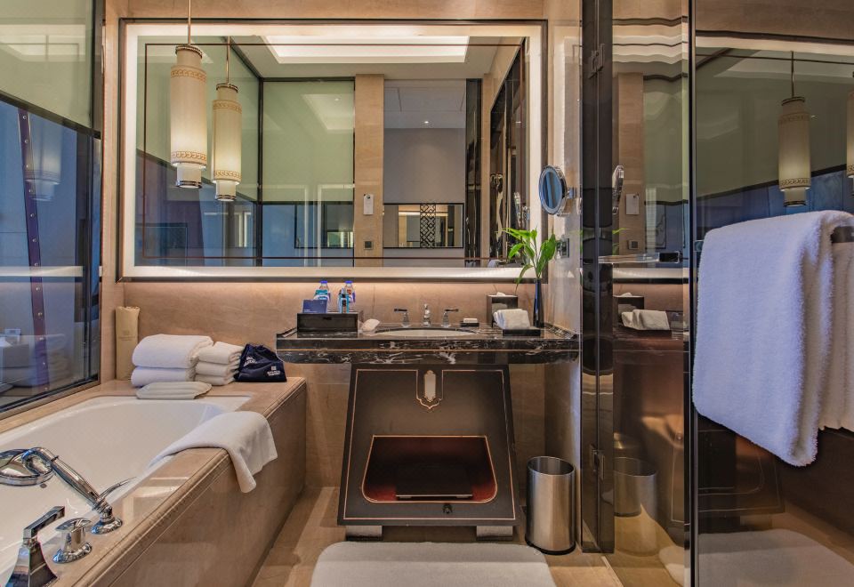 行政豪華房（高原C位景觀+深睡床墊+靜音加濕器）