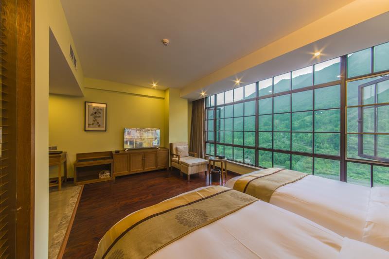 豪华河景双床房