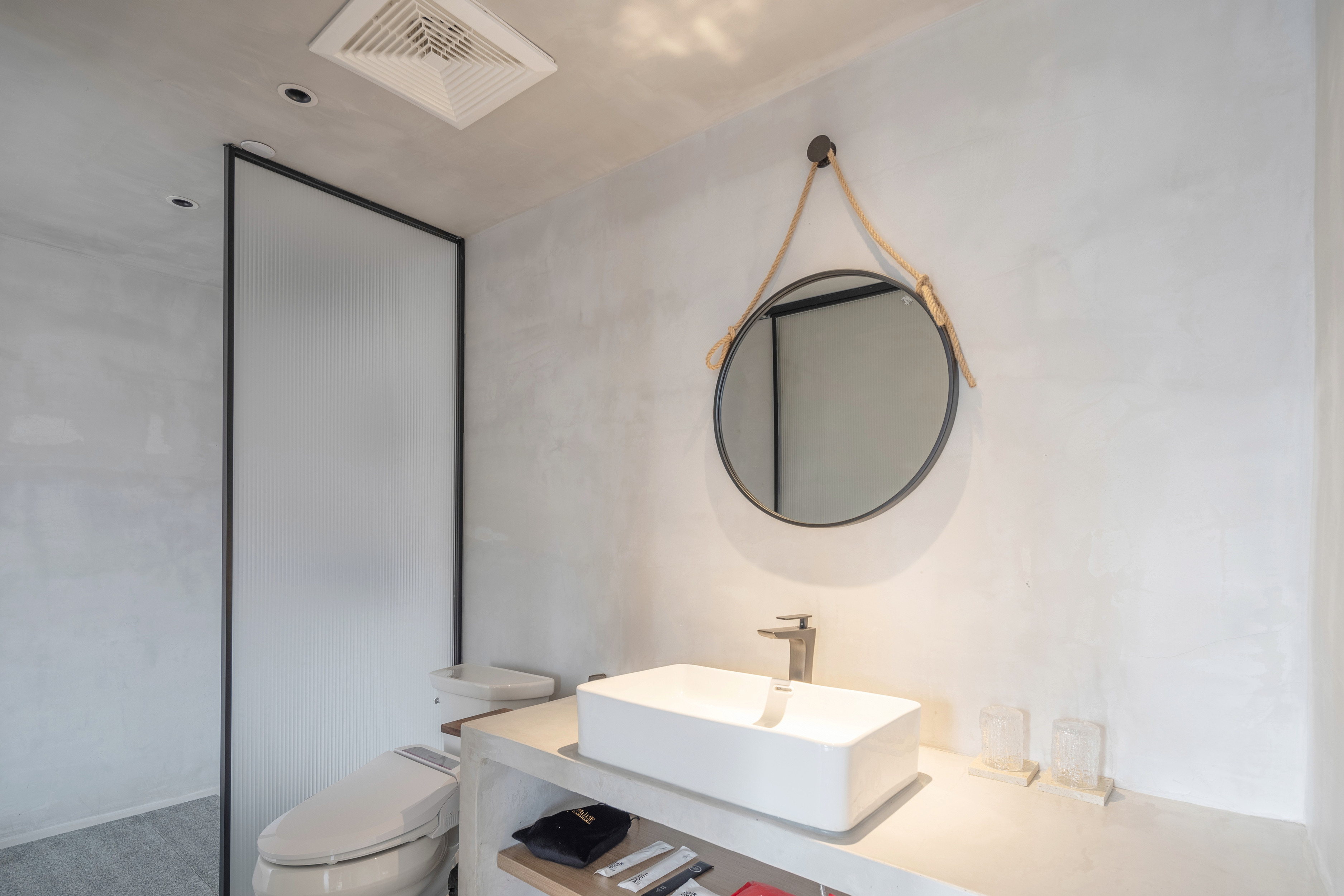 沐晨静谧大床浴缸套房