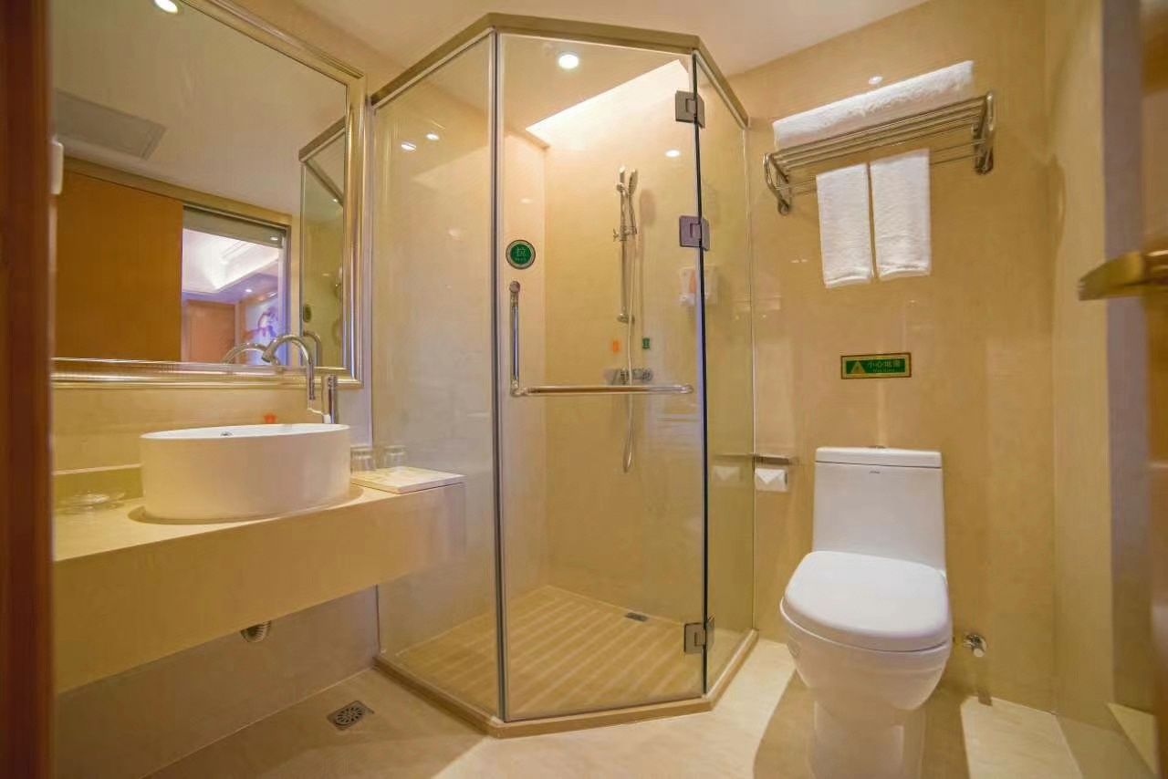 豪华套房（一房一厅+舒适床垫+好眠羽绒枕+茶具）