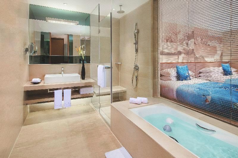 城市景观豪华家庭房