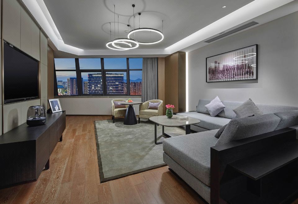 豪華套房（迷你冰箱+喜臨門元夢床墊）