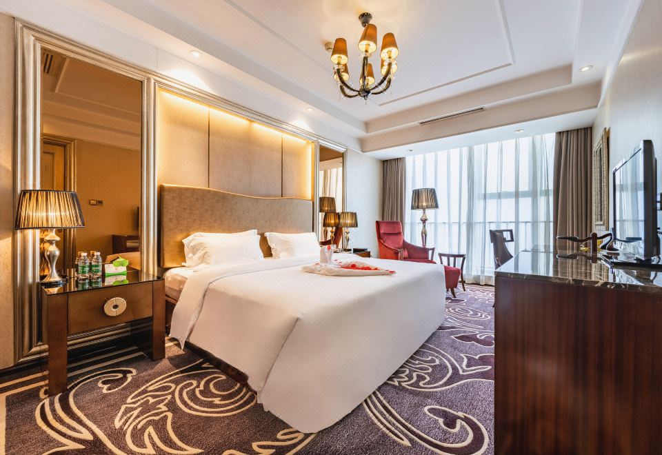 Titan Central Park Hotel Executive Suite