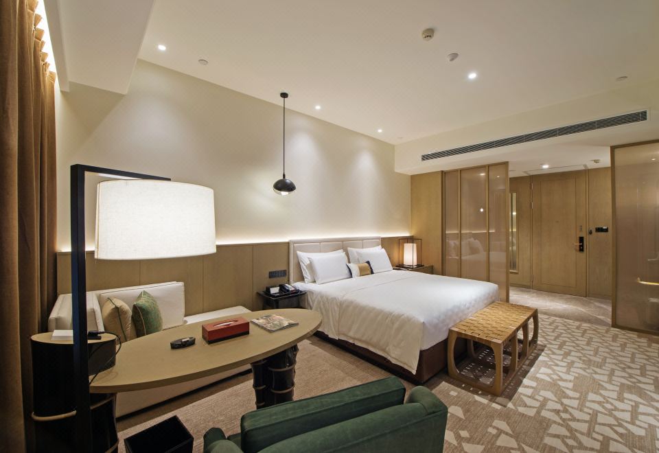 贵宾楼|悠然大床房（Mini吧+英国轻奢床垫+电视投屏）