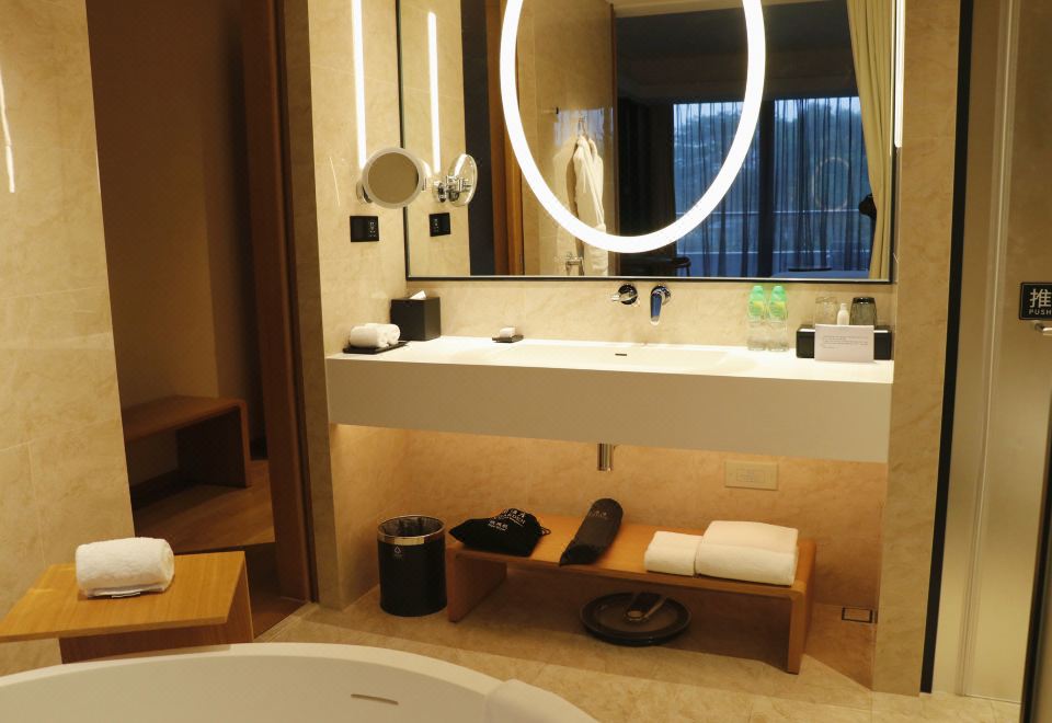 高級園景雙床房