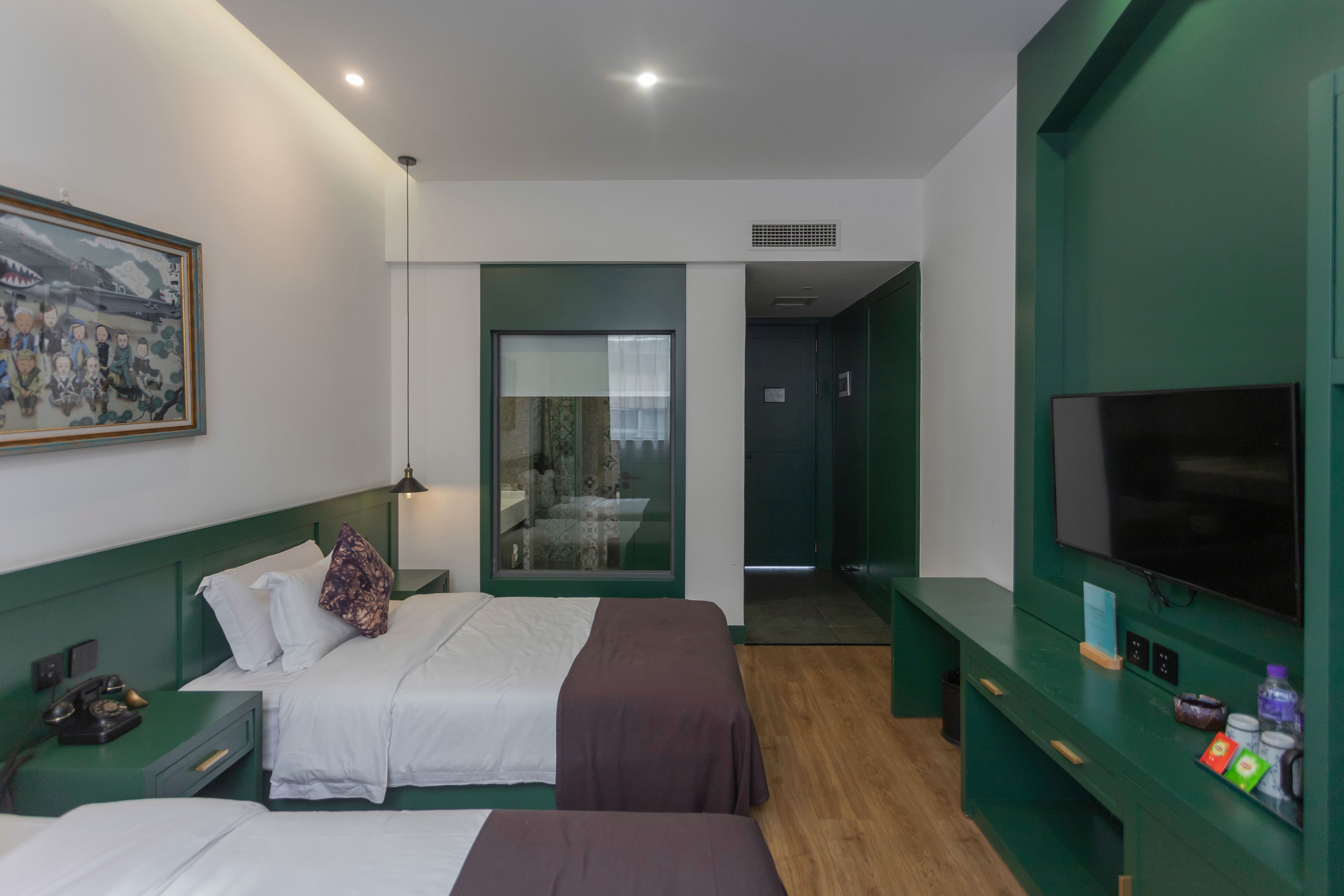 一隐西山丨设计双床房