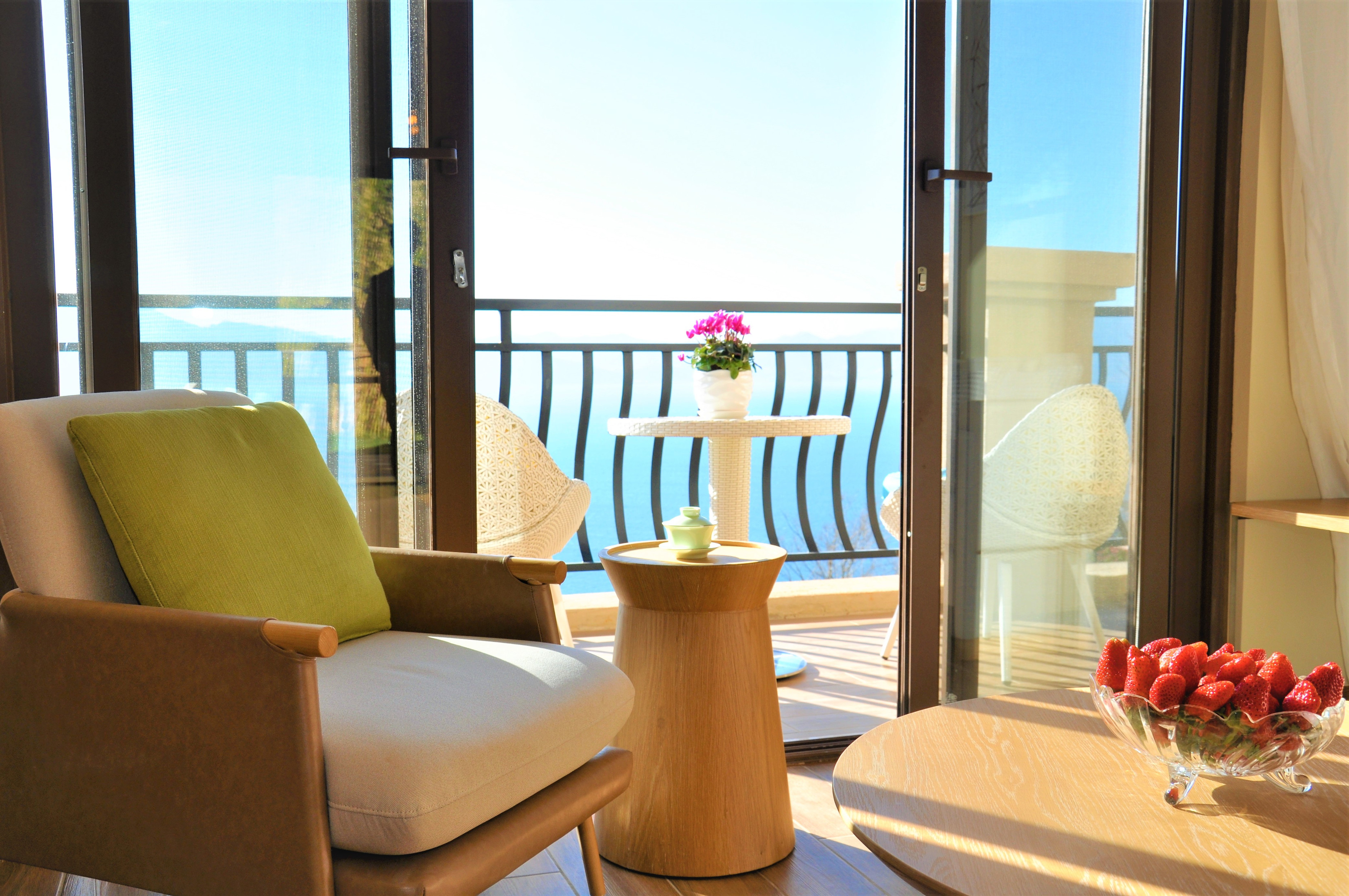 豪华湖景叠院二室二衞标间套房