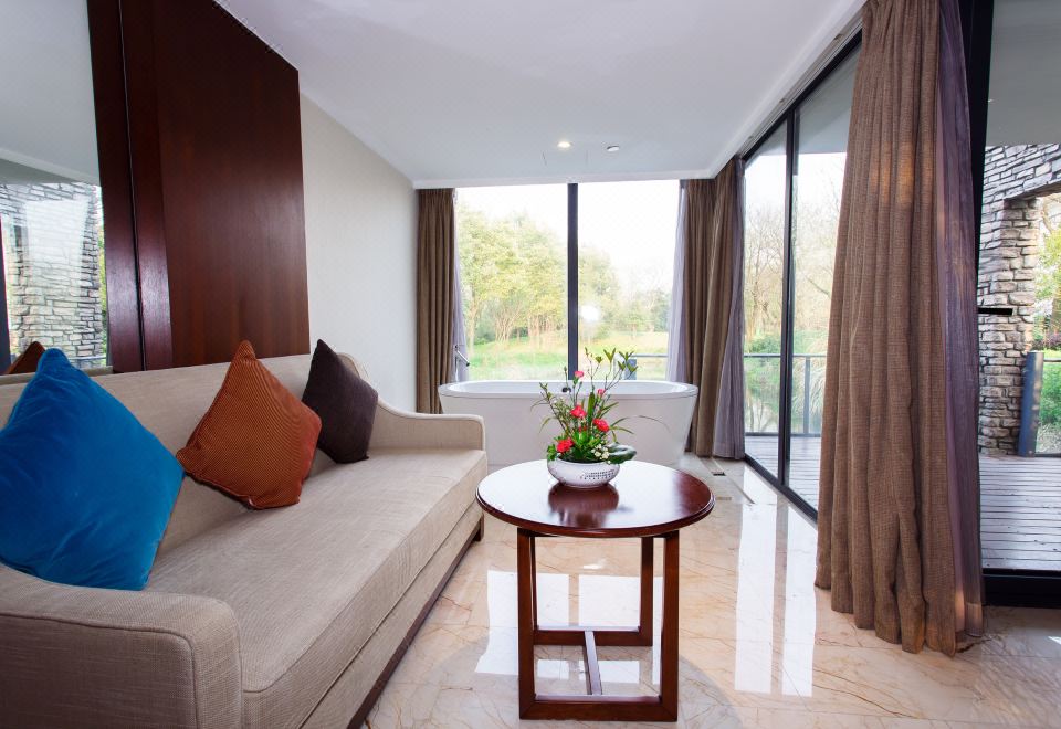 溪墅親水大床房