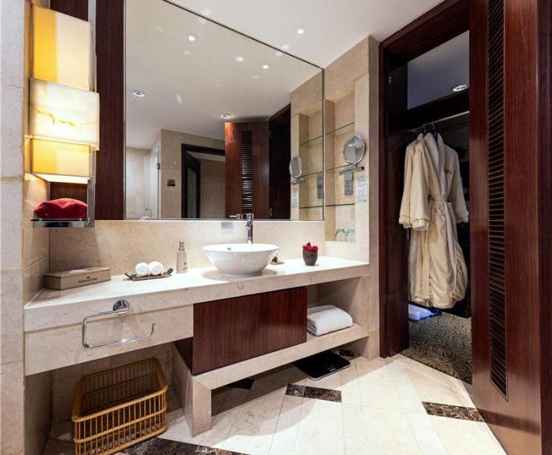 Kuntai Royal Hotel BeijingExecutive Queen Room