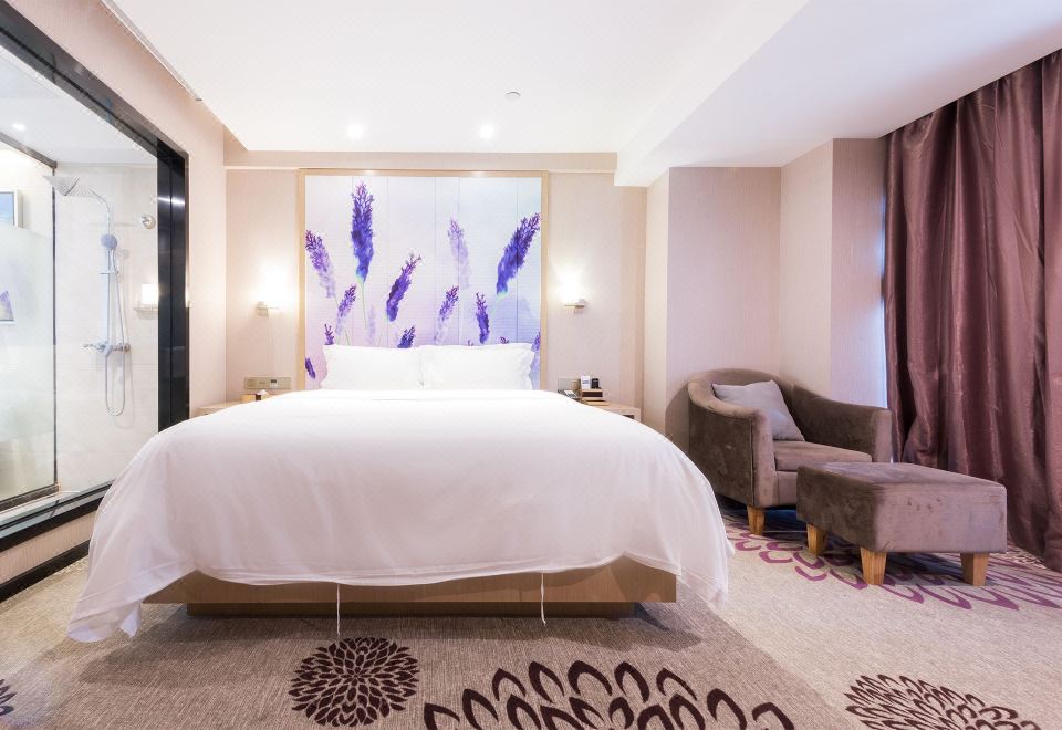 Lavande Hotel (Heyuan Wanlongcheng)Deluxe Queen Room