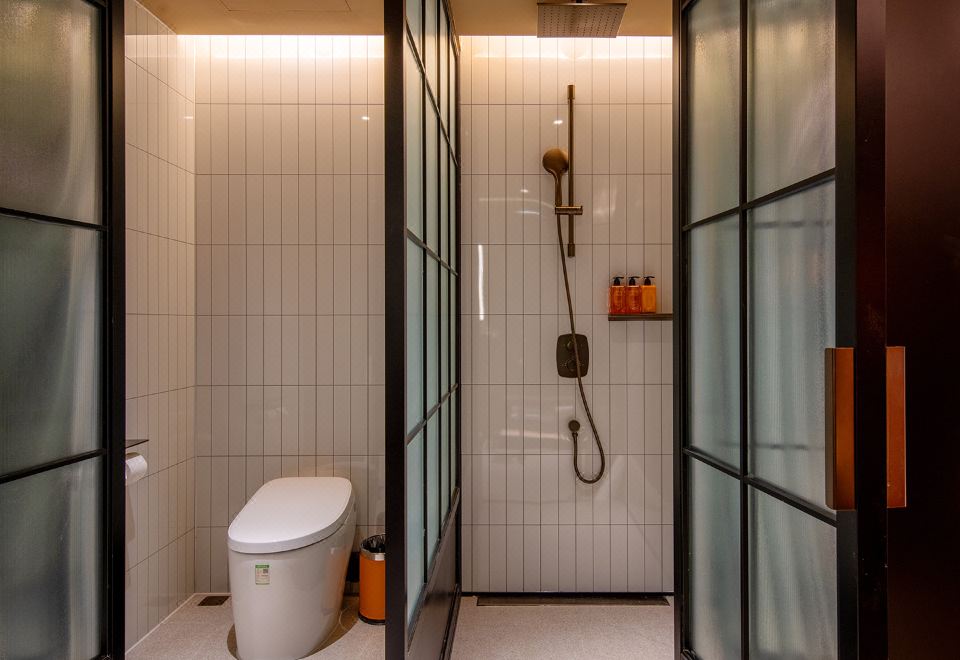 豪华双床房（投屏+冰箱+智能客控+大窗户+会客区）