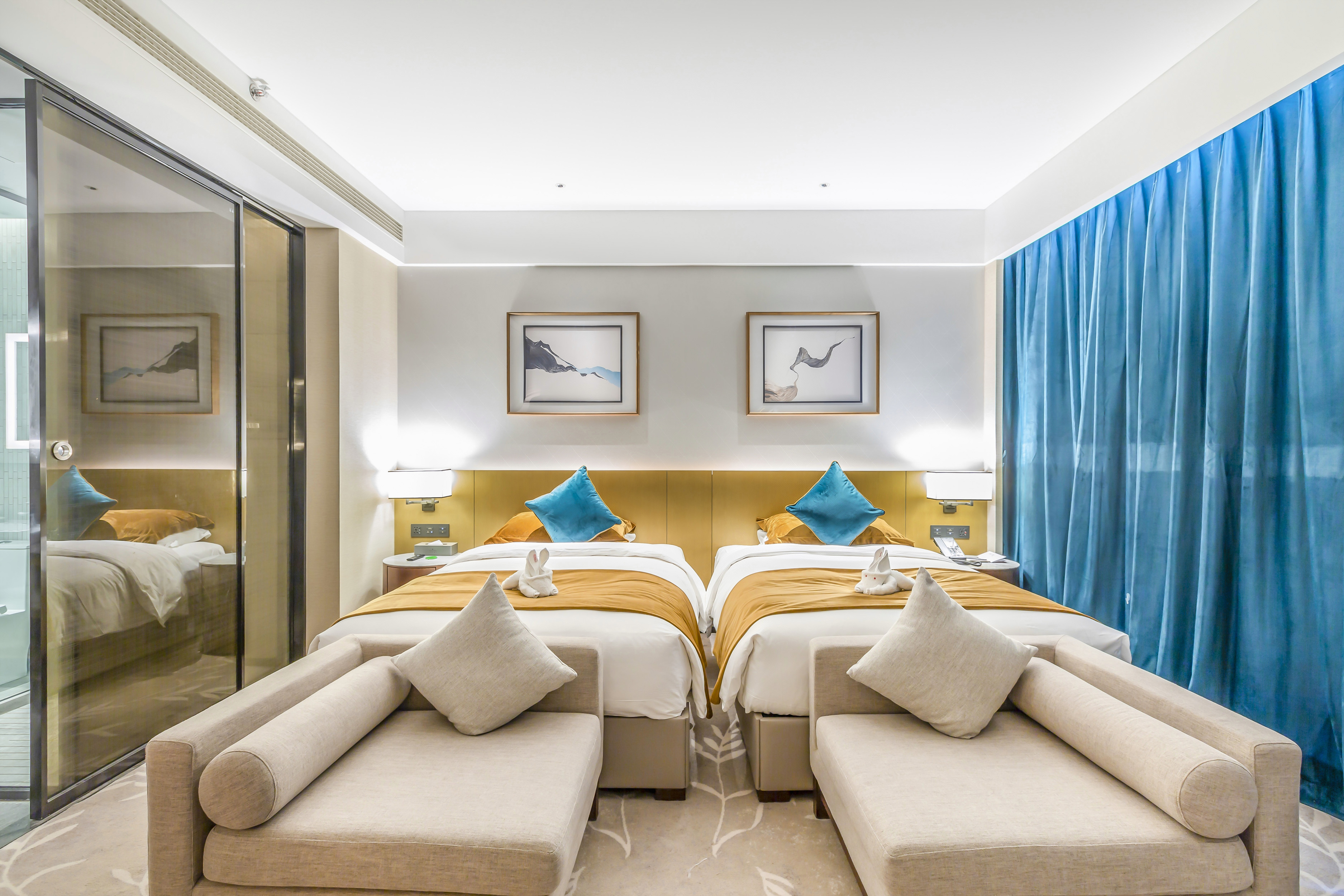 豪华双床房（应天门城景+80支贡缎床品+金可儿床垫）