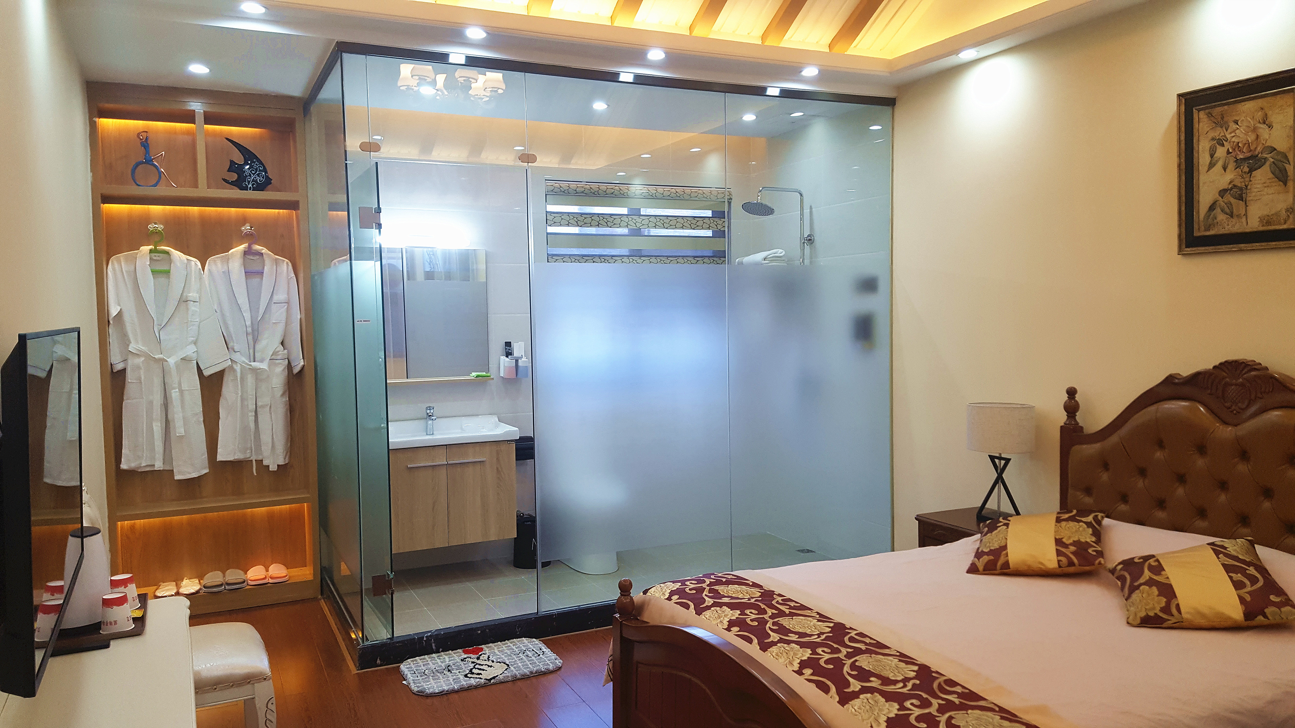 靜心大床房（302/303）