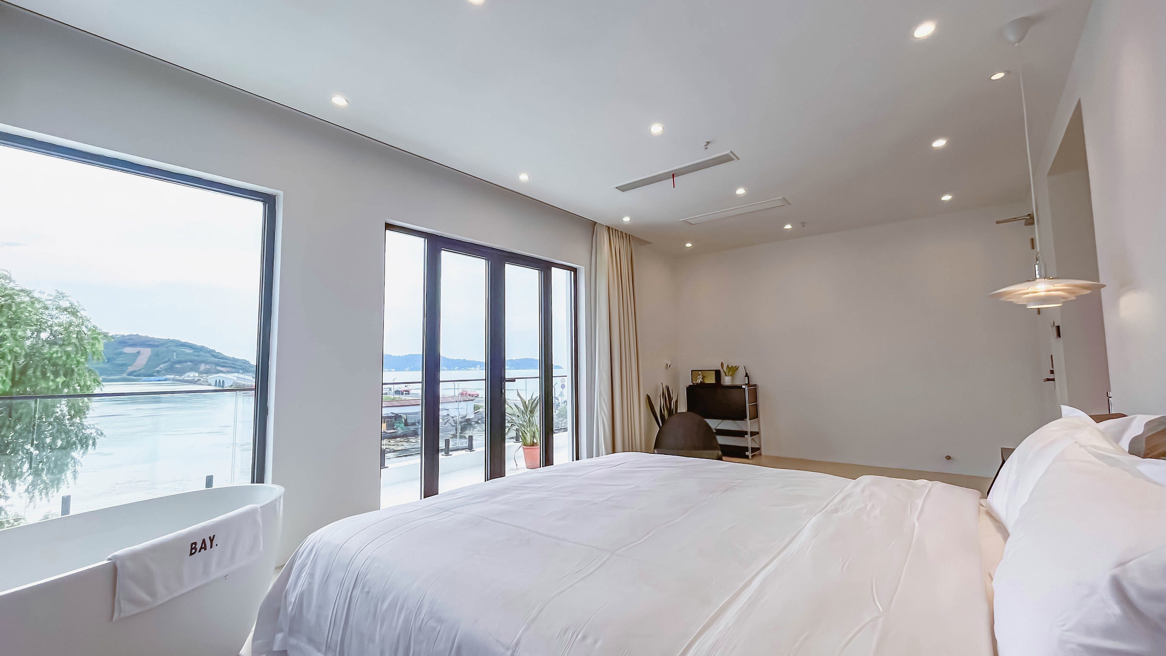 豪華湖景大床房【地暖】