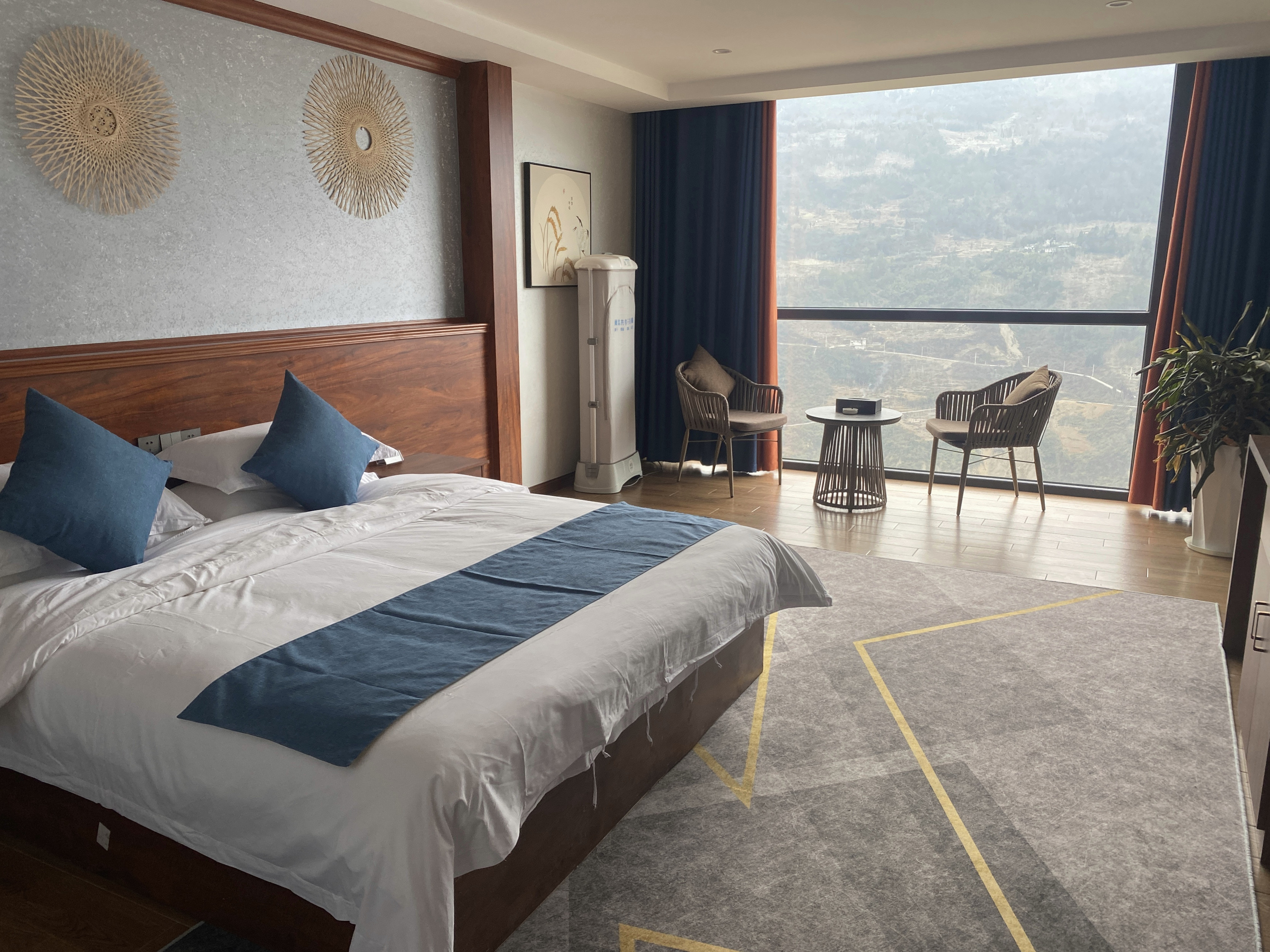 观景豪华大床房