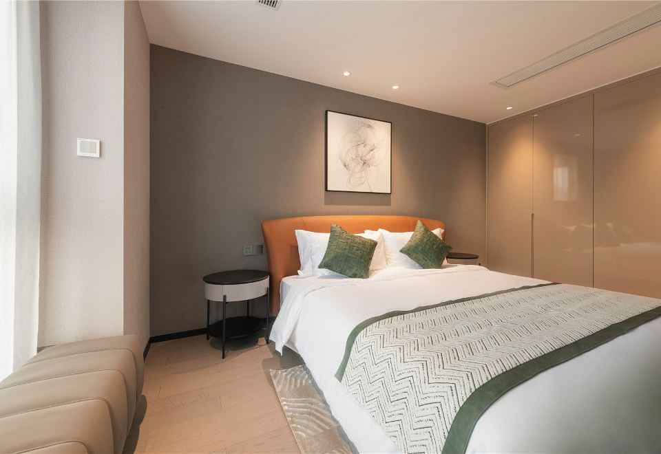 雅致一居室（厨房设备+冰箱+洗烘一体机）