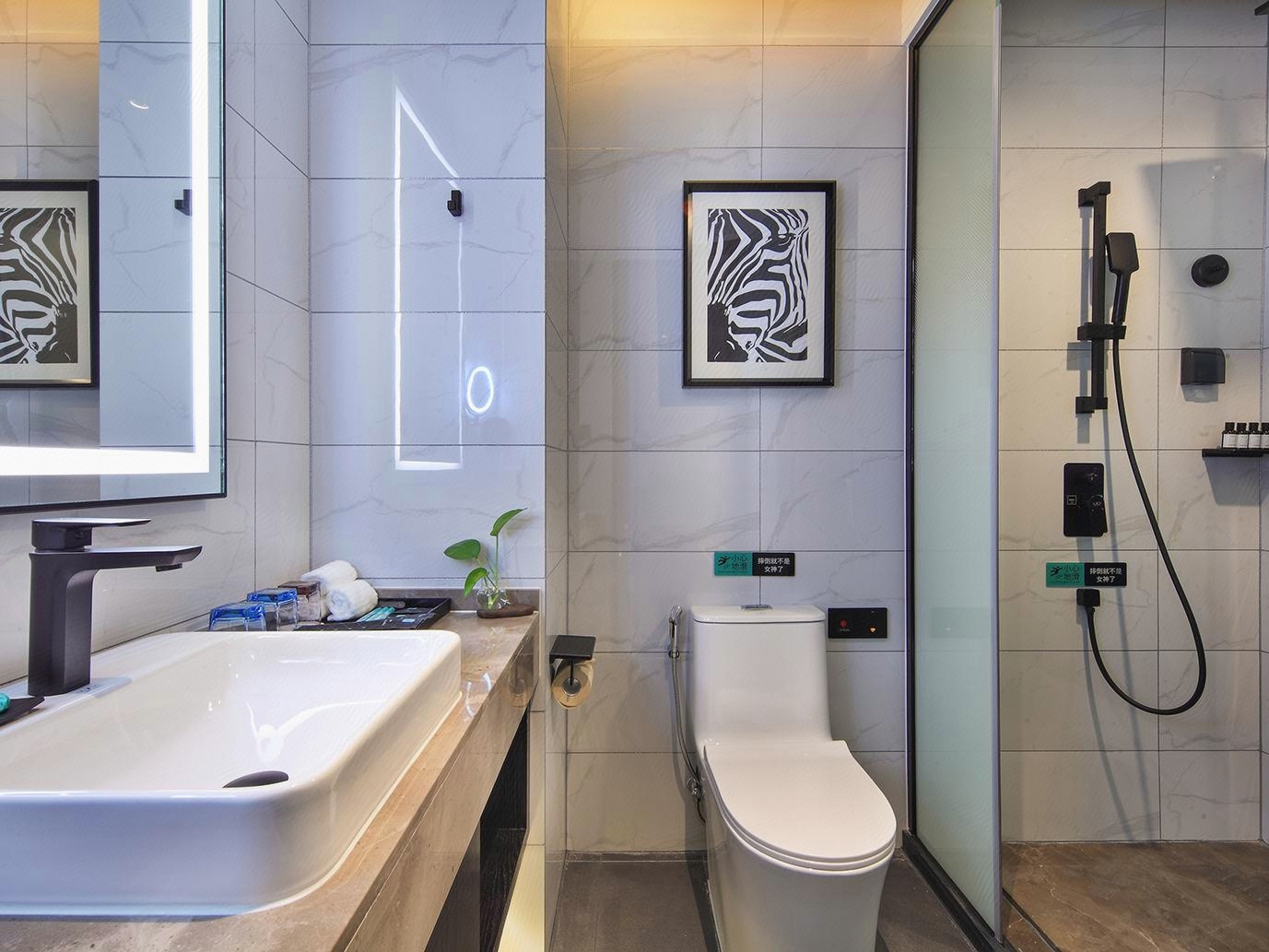 希岸商务双床房（时尚轻奢｜智慧客控｜风尚投屏）